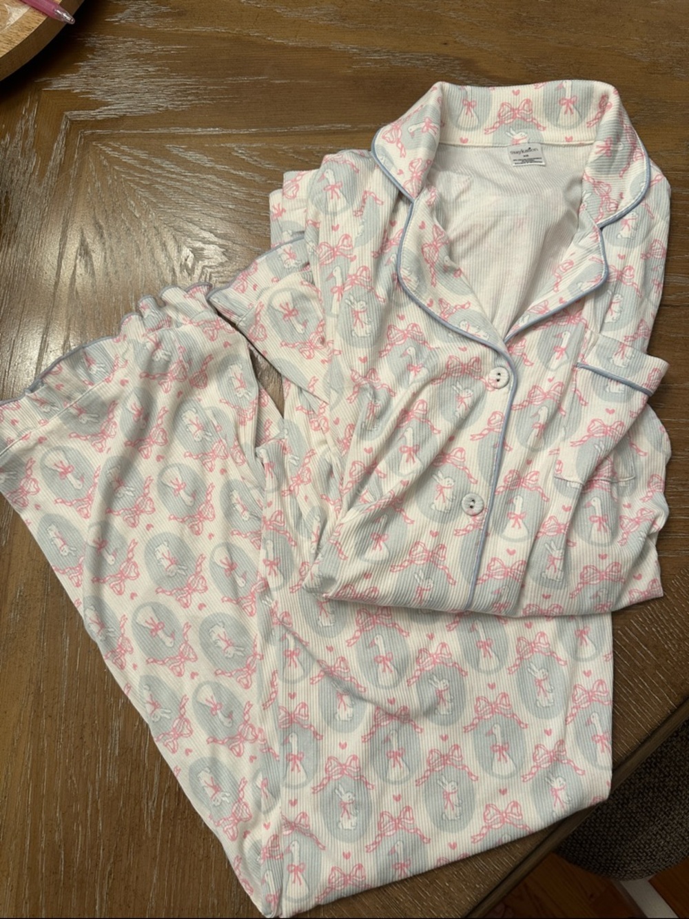 Cozy Pink Bow-Print Cotton Pajama Set - Classic Button-Front